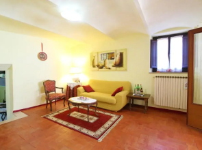 Stunning Private Villa for 4 Guests With Wifi, Private Pool, TV, Veranda, Pets Allowed and Parking