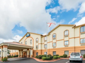 Days Inn & Suites By Wyndham Prattville-Montgomery