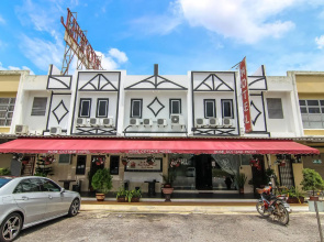 Rose Cottage Hotel Taman Nusa Cemerlang