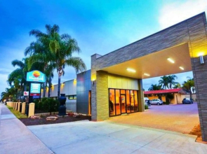 Comfort Inn Deakin Palms