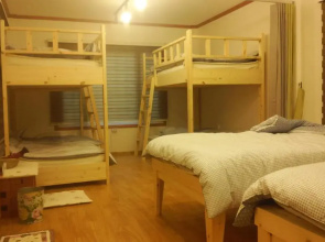Geoje Ton Ton Guesthouse