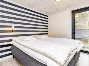 6 Person Holiday Home in Hals