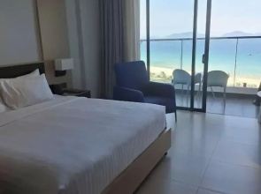 Spring home Arena Cam Ranh