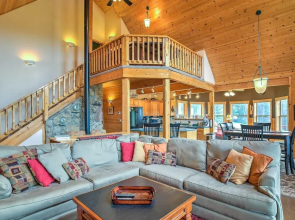 Luxe Alpine Cabin w/ Wraparound Deck & Mtn Views!