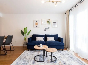 Fresh & Styled 2 Bedroom Apt in Mile End