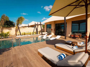 Bab Al Nojoum Hudayriyat Villas