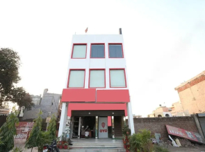 OYO 3004 Hotel Star City