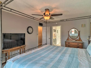 Jacksonville Home, Near Beach & Mayo Clinic!