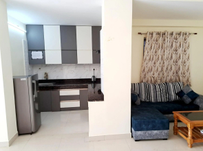 Entire Apartment -Pradhan Nagar Middle of the city