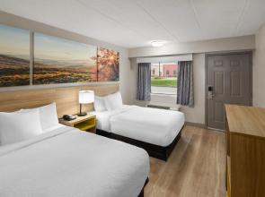 Days Inn by Wyndham Charleston WV