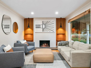 Downtown Bend Spa Walk to River Fire pit