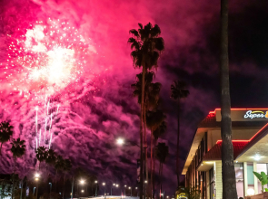 Super 8 by Wyndham Anaheim/Disneyland Drive