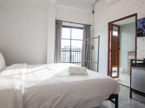 V1 Room Hotel