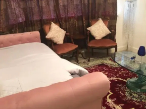 Delux single room only for female