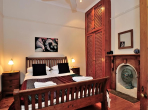 Pure Gold - Heritage 2 bedroom terraced cottage
