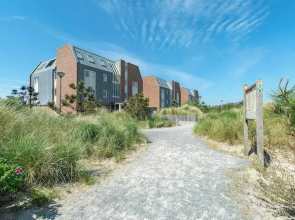Cozy Apartment With Balcony