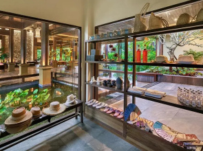 Khanom Beach Resort & Spa
