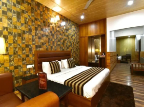 Hotel Divyansh By DLS Hotels
