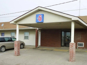 Motel 6 Cameron, MO
