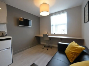Simplistic Apartment in Coventry Near the Skydome Arena