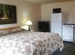 Evergreen Motel