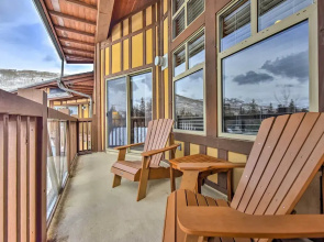 Ski-in/ski-out Solitude Resort Condo w/ Mtn Views!