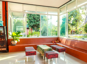 OYO 416 Golden Nakara Resort Maesai (Vaccinated Staff)