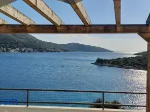 Nice Apartment in Grebastica