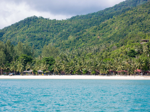 Bottle Beach 1 Resort