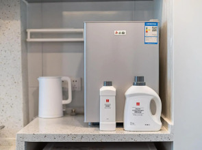 Locals Apartment Place 99