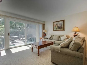 Hickory Cove 39