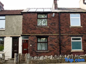 Peaceful House in the Centre of City