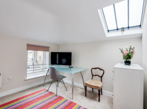 The Mews - 1BR Studio in Jericho Near City Centre