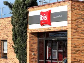 ibis Auxerre Sud