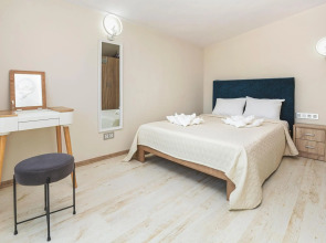 Fancy 1BD penthouse with terrace near the centre
