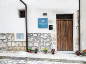 Room-luxury Room La Mandorla