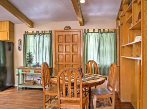 Rustic Alto Cabin w/ Hot Tub, Deck & Fireplace!