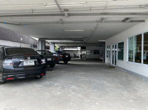 Warisa Apartment