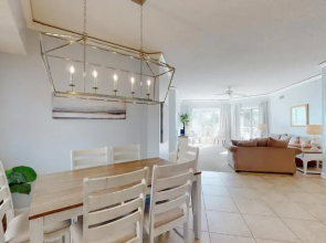 5502 Hampton Place South