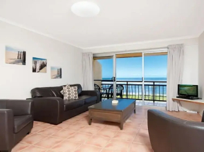 10T Beachfront Apartments