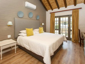 Protea Hotel by Marriott Oudtshoorn Riempie Estate