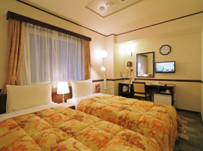 Toyoko Inn Tokyo Asakusa Senzoku Tsukuba Express