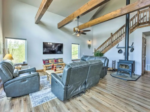 Hot Tub & Mtn View: Cripple Creek Retreat!