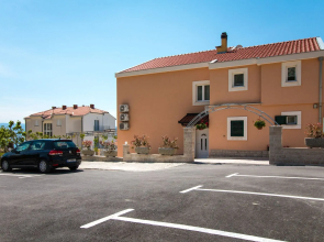 Apartments Rakuljic