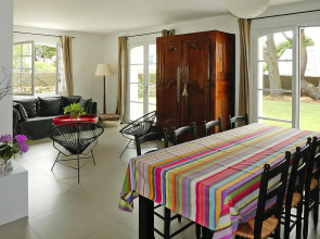 Holiday Home in Carnac Near Sandy Beach