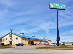 Quality Inn  Suites Wichita