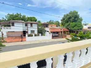 Agradable Casa Con Estacionamiento Privado