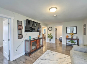 Port Angeles Retreat - 1 Mi to Downtown!