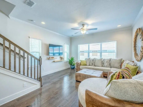 Beach Escape Three - Luxury Townhome
