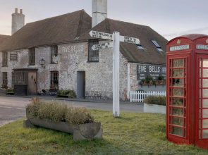 The Five Bells Inn Brabourne